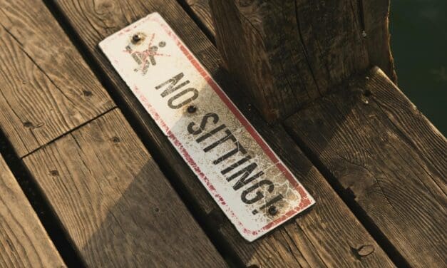 iPhone Safety Trick: Blur Explicit Images in Messages and AirDrop Before Viewing