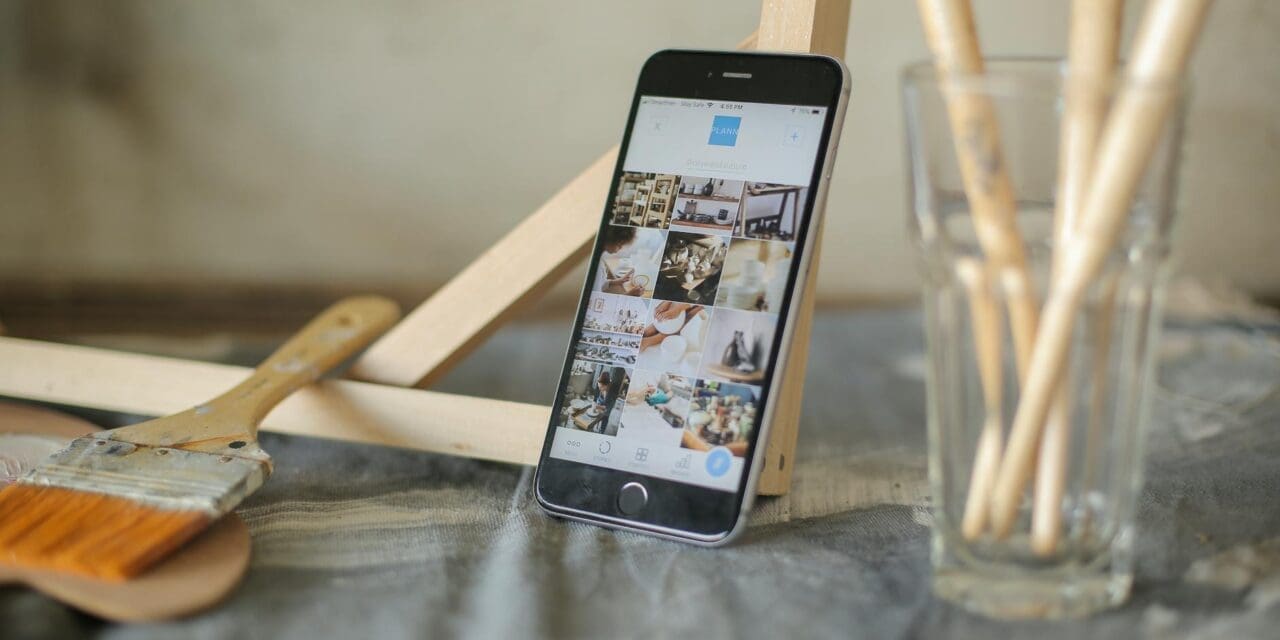 No-App Needed: Set WebP Images as Desktop Wallpaper in Windows 11