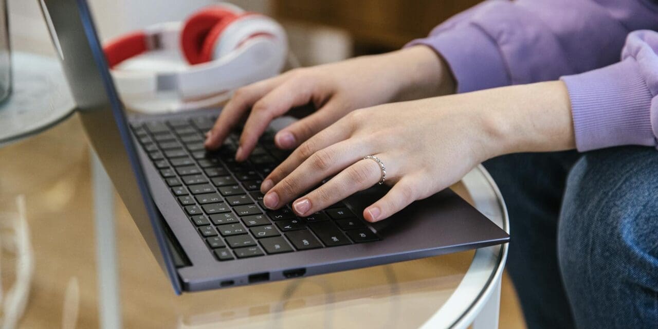 AI Short: Rewrite an Awkward Email into a Clear Polite Reply